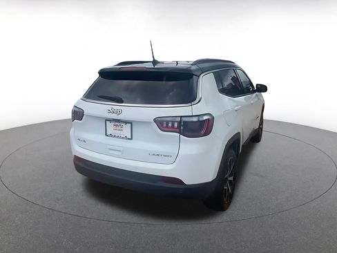 Used 2025 Jeep Compass Limited AWD/4WD image 14