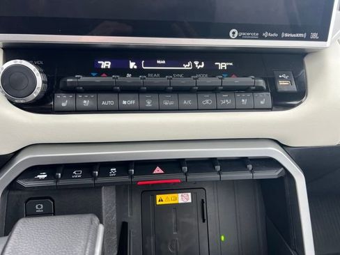 Used 2024 Toyota Sequoia Capstone image 15