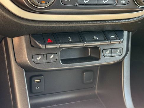 Used 2016 Chevrolet Colorado LT w/ Luxury Package, Chrome AWD/4WD image 31