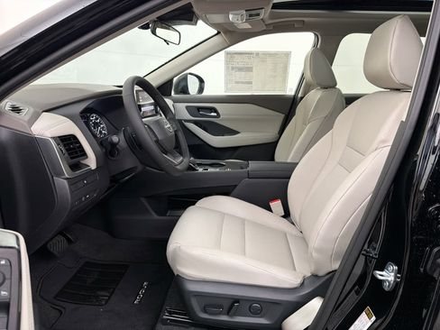 New 2026 Nissan Rogue SV image 16