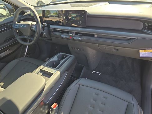 New 2026 Kia EV9 Wind image 12