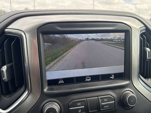 Used 2021 Chevrolet Silverado 1500 LT Trail Boss w/ Convenience Package II image 8
