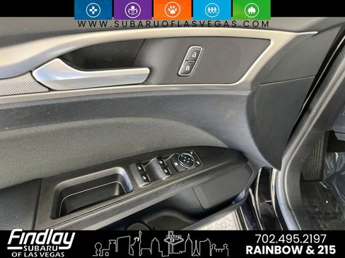 Used 2020 Ford Fusion SE image 13