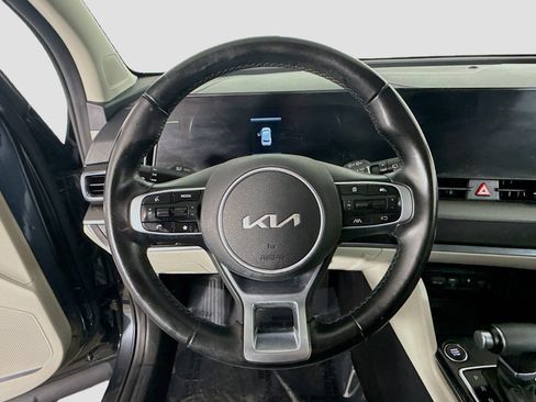 Used 2023 Kia Sportage EX image 13