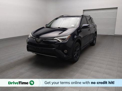 Used 2018 Toyota RAV4 Platinum image 1