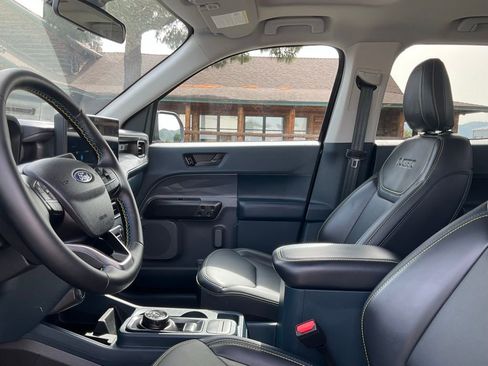 Used 2025 Ford Maverick Lobo AWD/4WD image 43