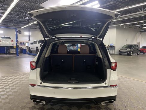 Used 2023 Acura MDX SH-AWD w/ Technology Package image 12