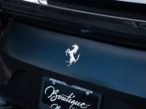 Used 2019 Ferrari 812 Superfast RWD image 37