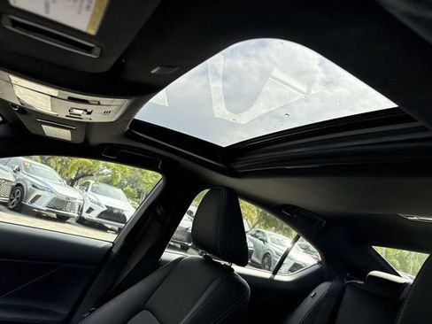 Used 2022 Lexus IS 300 w/ Premium Package RWD image 22