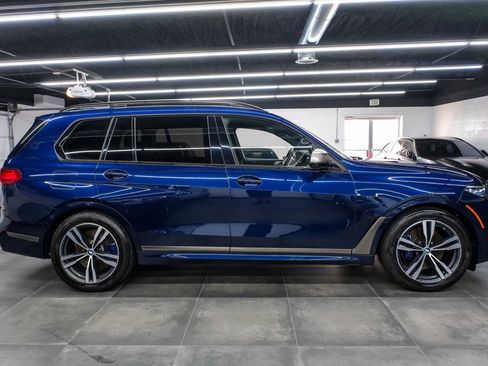 Used 2022 BMW X7 M50i w/ Executive Package image 8