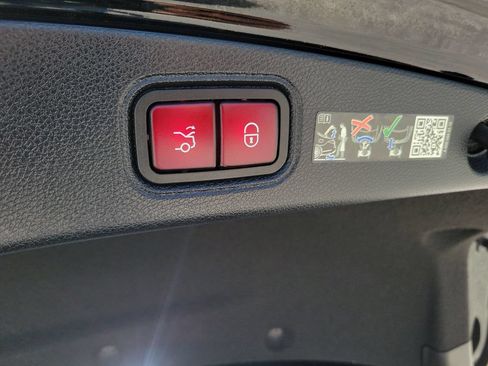 Used 2023 Mercedes-Benz E 450 Coupe image 30