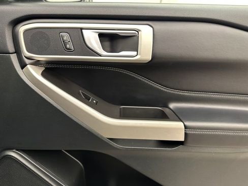 Used 2023 Ford Explorer XLT w/ Equipment Group 202A image 13