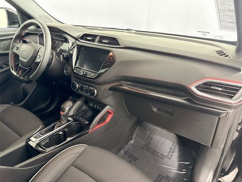 Used 2023 Chevrolet TrailBlazer RS w/ Convenience Package image 42