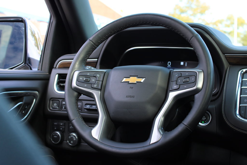Used 2022 Chevrolet Tahoe Premier AWD/4WD image 39
