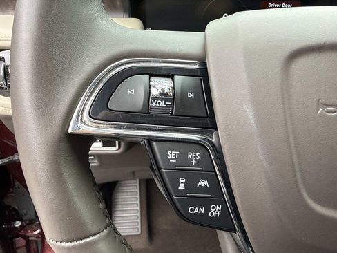 Certified 2023 Lincoln Nautilus Reserve w/ Equipment Group 201A image 30