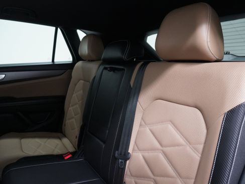 Used 2025 Volkswagen Atlas Cross Sport SE image 13