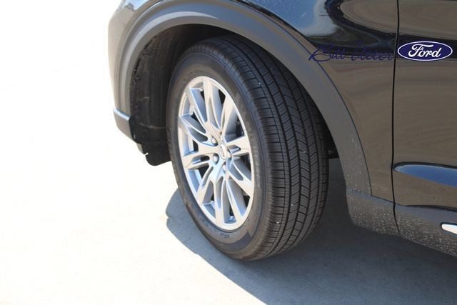 New 2026 Ford Explorer Platinum RWD image 5