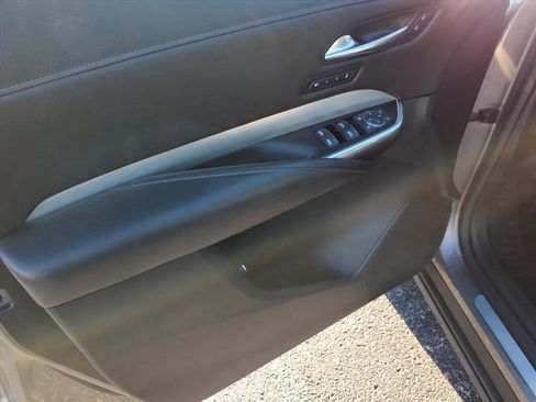 Used 2020 Cadillac XT4 Premium Luxury w/ Cold Weather Package image 12