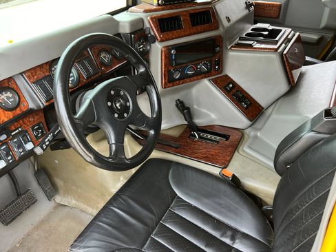 Used 1997 HUMMER H1 4-Door Hard Top AWD/4WD image 3