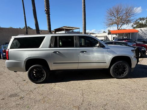 Used 2016 Chevrolet Suburban LTZ image 9