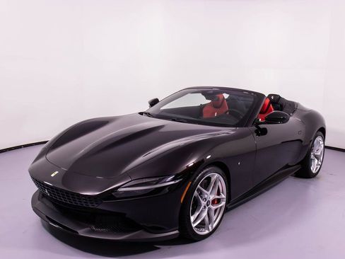Certified 2024 Ferrari Roma Spider RWD image 10