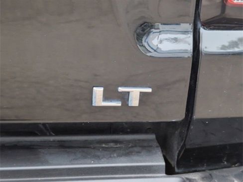 Used 2024 Chevrolet Colorado LT image 30