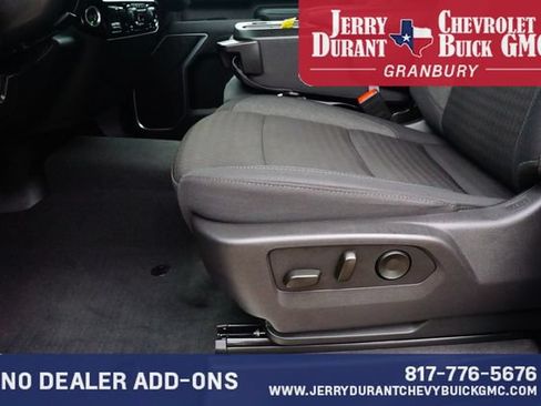 Used 2025 Chevrolet Silverado 2500 LT w/ Convenience Package AWD/4WD image 17