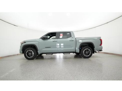 New 2025 Toyota Tundra SR5 AWD/4WD image 19