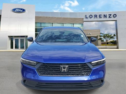 Used 2023 Honda Accord Sport image 2