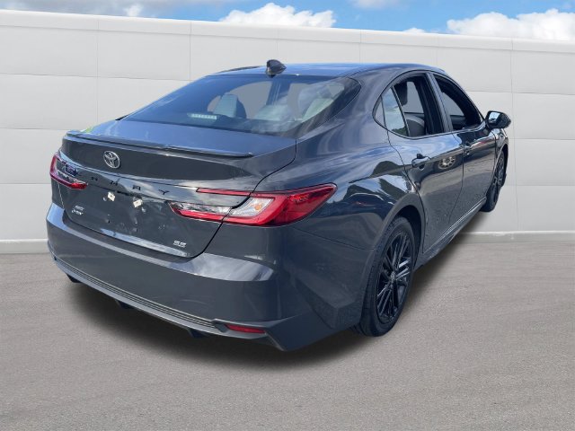 Used 2025 Toyota Camry SE AWD/4WD image 8
