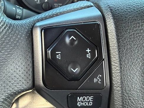 Used 2023 Toyota Tacoma TRD Off-Road AWD/4WD image 12