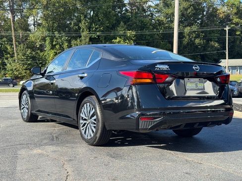 Certified 2024 Nissan Altima 2.5 SV image 5