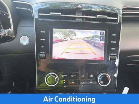 Used 2023 Hyundai Tucson SEL FWD image 9