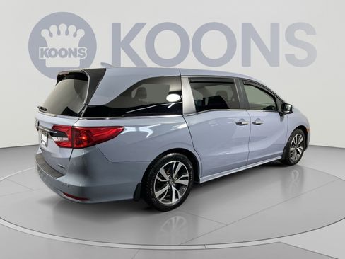 Used 2023 Honda Odyssey Touring image 11