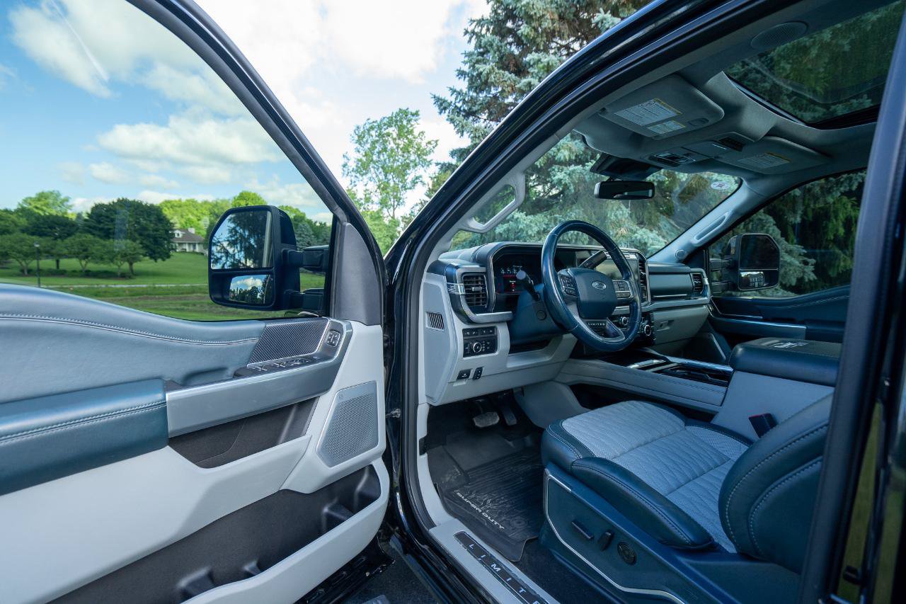 Used 2023 Ford F250 Limited AWD/4WD image 12