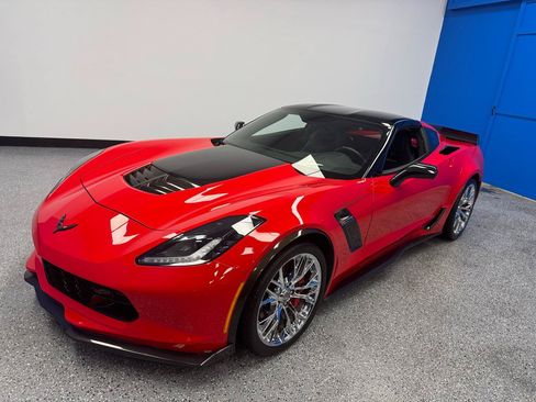 Used 2018 Chevrolet Corvette Z06 RWD image 26