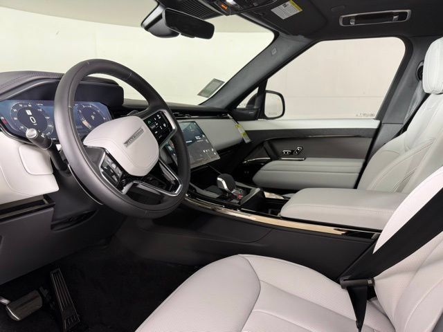 New 2026 Land Rover Range Rover Sport SE AWD/4WD image 16