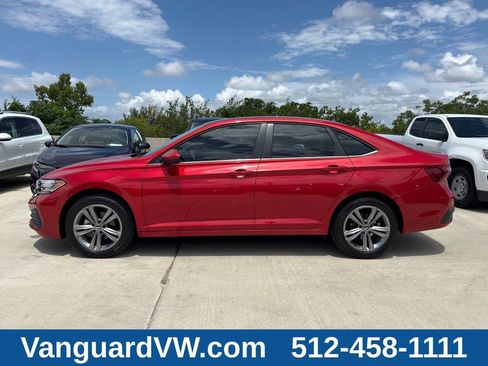 Used 2023 Volkswagen Jetta SE FWD image 6