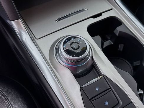 Used 2022 Ford Explorer Limited image 17