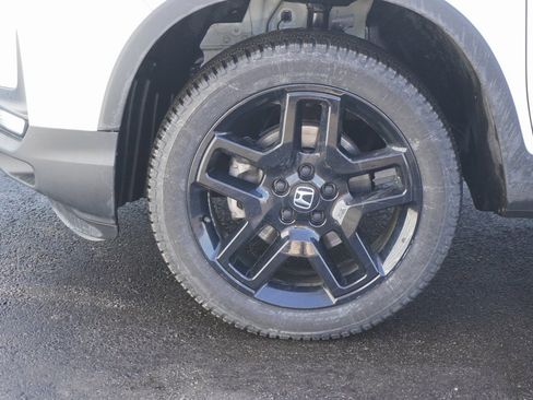 Used 2024 Honda Passport Black Edition image 6
