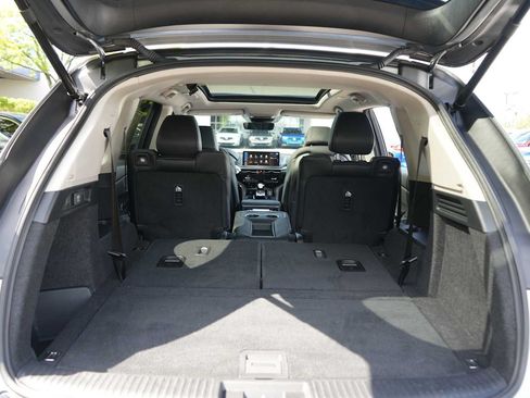 Certified 2025 Acura MDX SH-AWD image 40