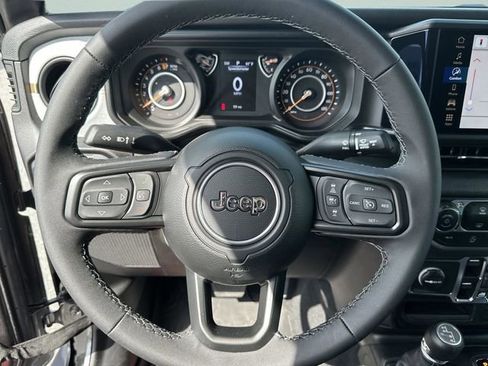 New 2025 Jeep Gladiator Sport image 27