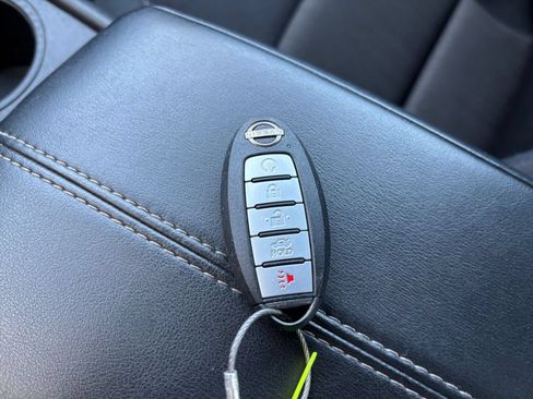 Used 2025 Nissan Altima 2.5 SV FWD image 24