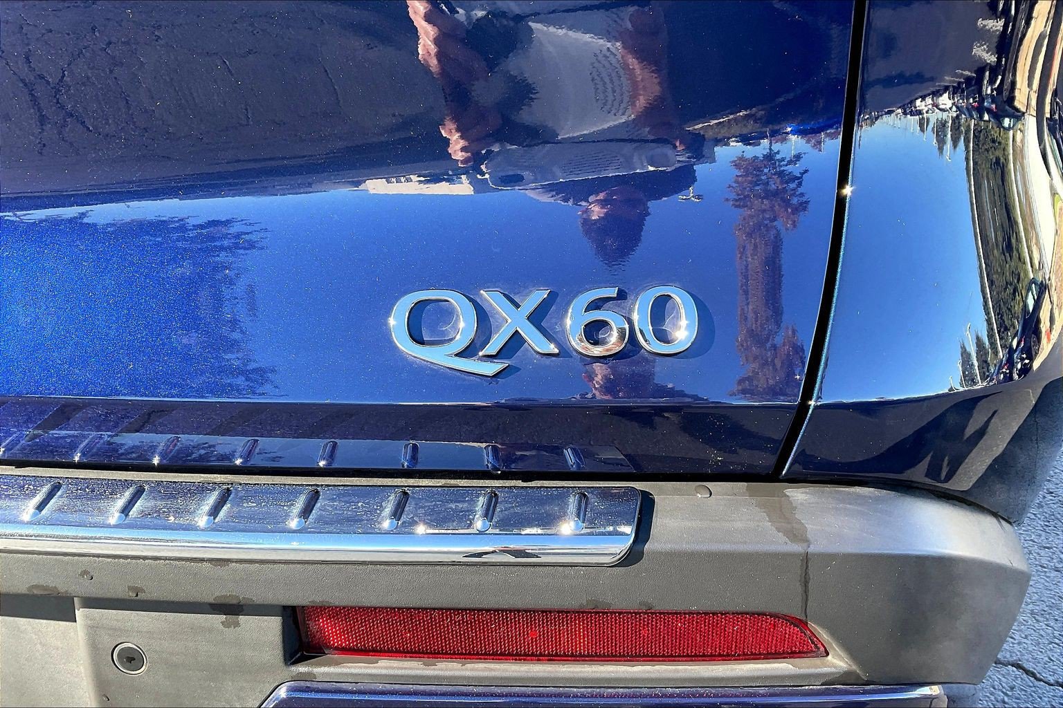 Certified 2023 INFINITI QX60 Luxe w/ Performance Audio Package AWD/4WD image 23