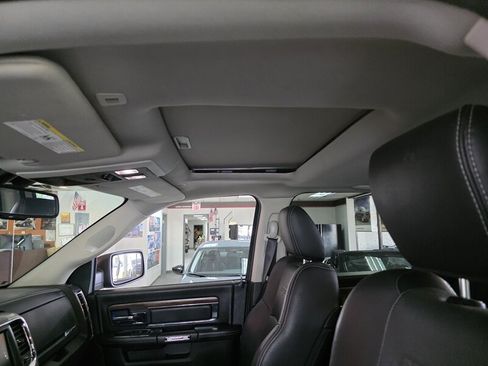 Used 2017 RAM 1500 Laramie w/ Convenience Group AWD/4WD image 37