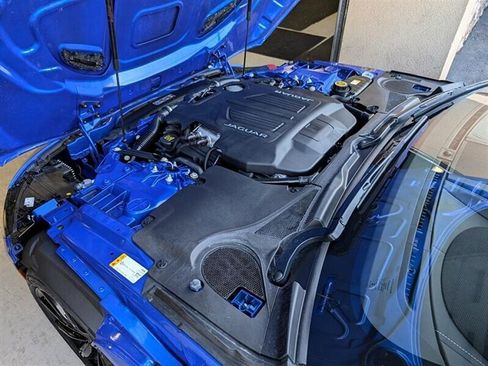 Used 2021 Jaguar F-TYPE R image 17