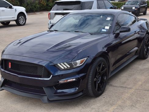 Used 2017 Ford Mustang GT Premium image 2