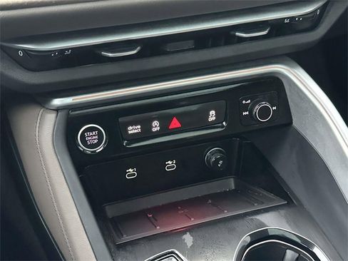 Certified 2025 Audi Q5 Premium Plus w/ Premium Plus image 31