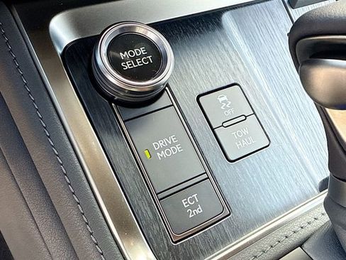 New 2026 Lexus GX 550 image 32