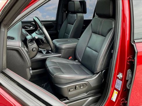 Used 2023 Chevrolet Tahoe RST w/ Luxury Package AWD/4WD image 23